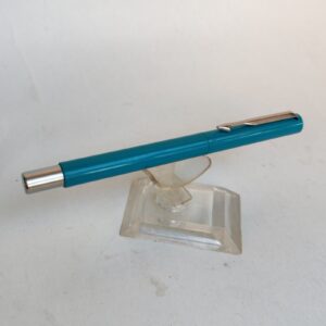 parker vector Turquoise color M nib made in France sold by Sweilems in Amman