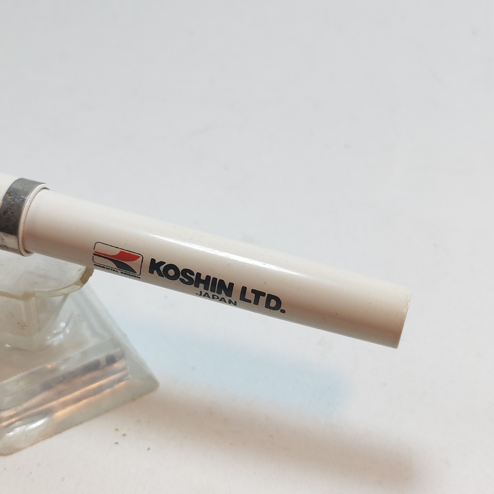 VINTAGE SHEAFFER NO NONSENSE WHITE CHROME TRIM BALLPOINT PEN REFILL REQUIRED detail photograph