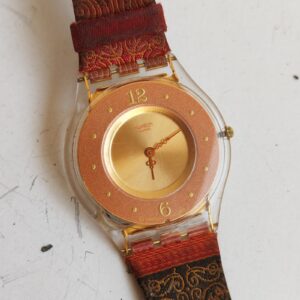 SWATCH Skin Sweet Sarong SFK187 Vintage Women's Watch Thin 4 mm Plastic 33 mm sold by Sweilems in Amman