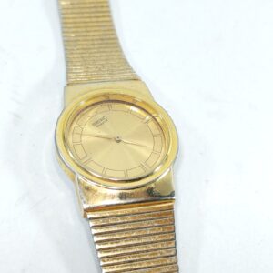 vintage gold-tone Seiko quartz watch 31mm not tested,selling as not working