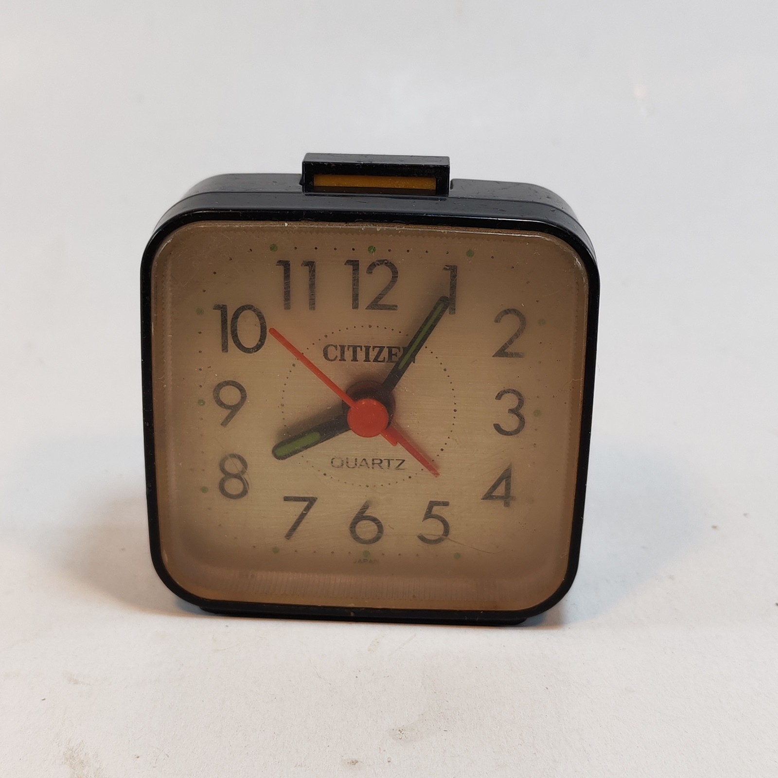 Vintage Citizen Alarm Desk Clock Japan 2 2 X 2 2 detail photograph