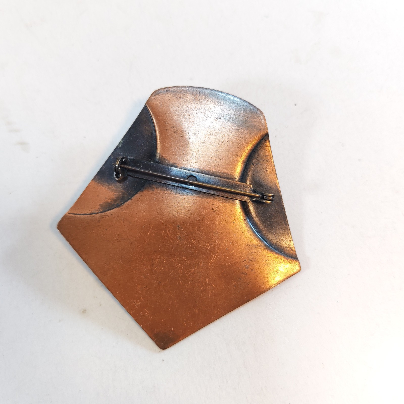 vintage modernist copper leaf brooch 2 5 detail photograph
