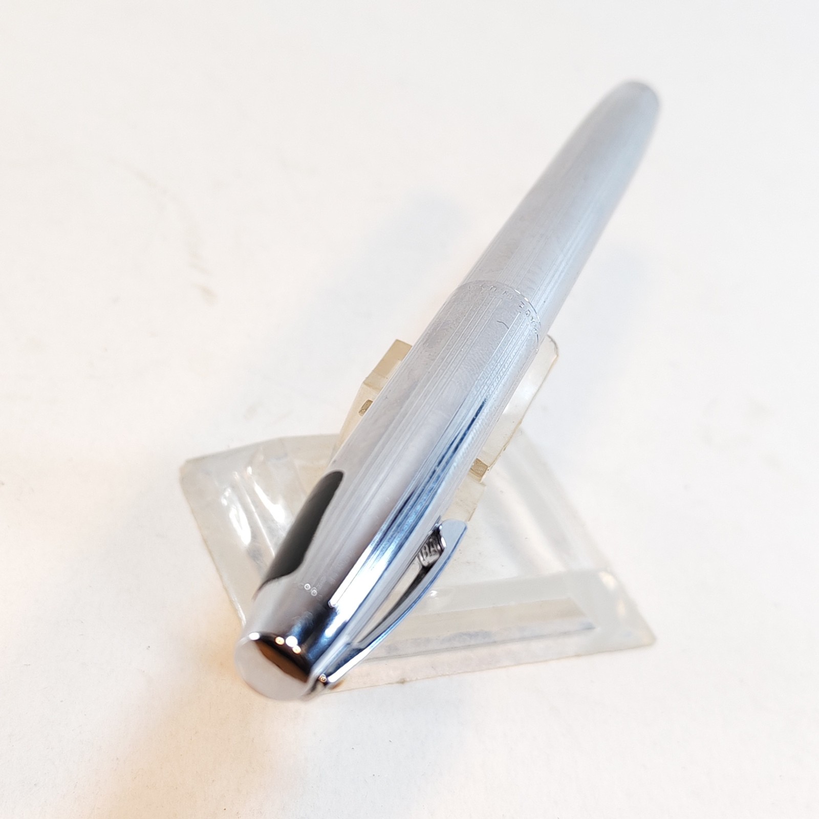 Sheaffer Imperial Fountain Pen Metal chrome body USA detail photograph
