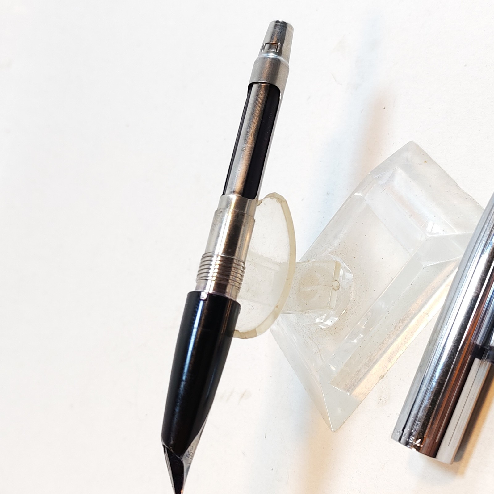 Sheaffer Imperial Fountain Pen Metal chrome body USA detail photograph