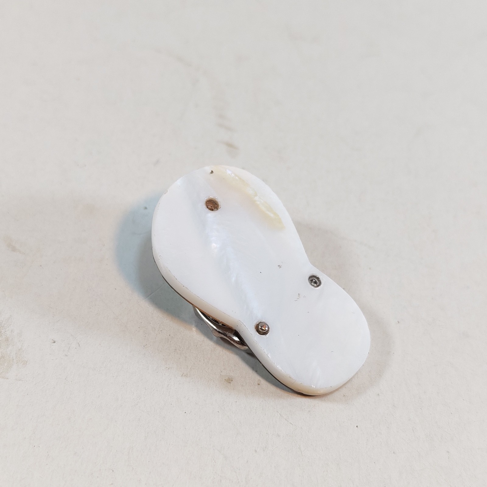 Abalone Flip-Flop Sandal Pendant 1 5 detail photograph
