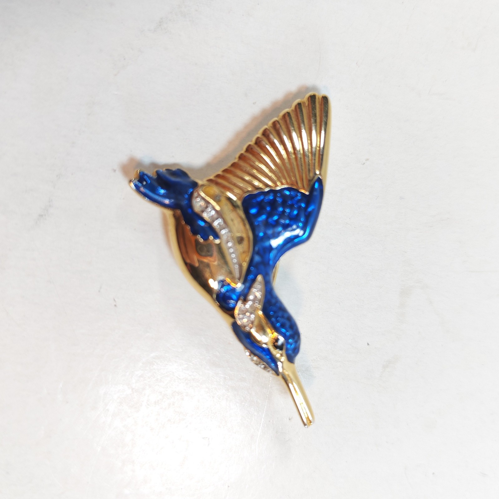 Vintage brooch kingfisher kolibri bird gold quirky fashion costume jewelry women sold by Sweilems in Amman