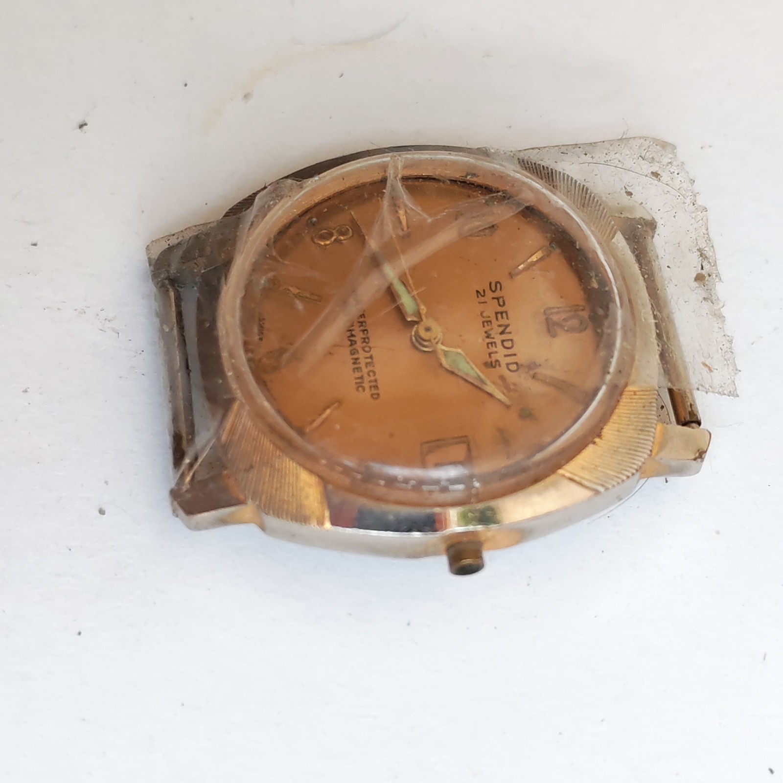 vintage Spendid wristwatch 21-jewel for parts detail photograph