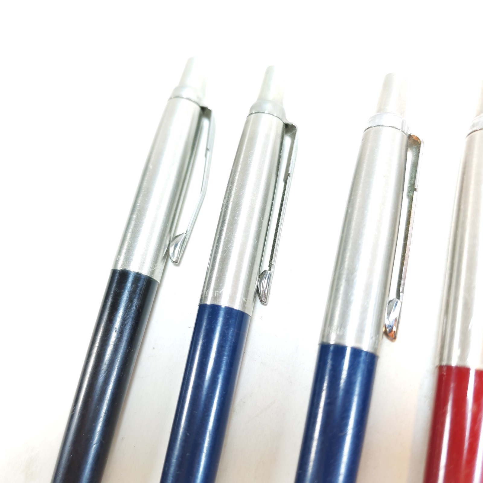 Lot of 7 Vintage Ballpoint pens Parker Jotter Sheaffer Waterman detail photograph
