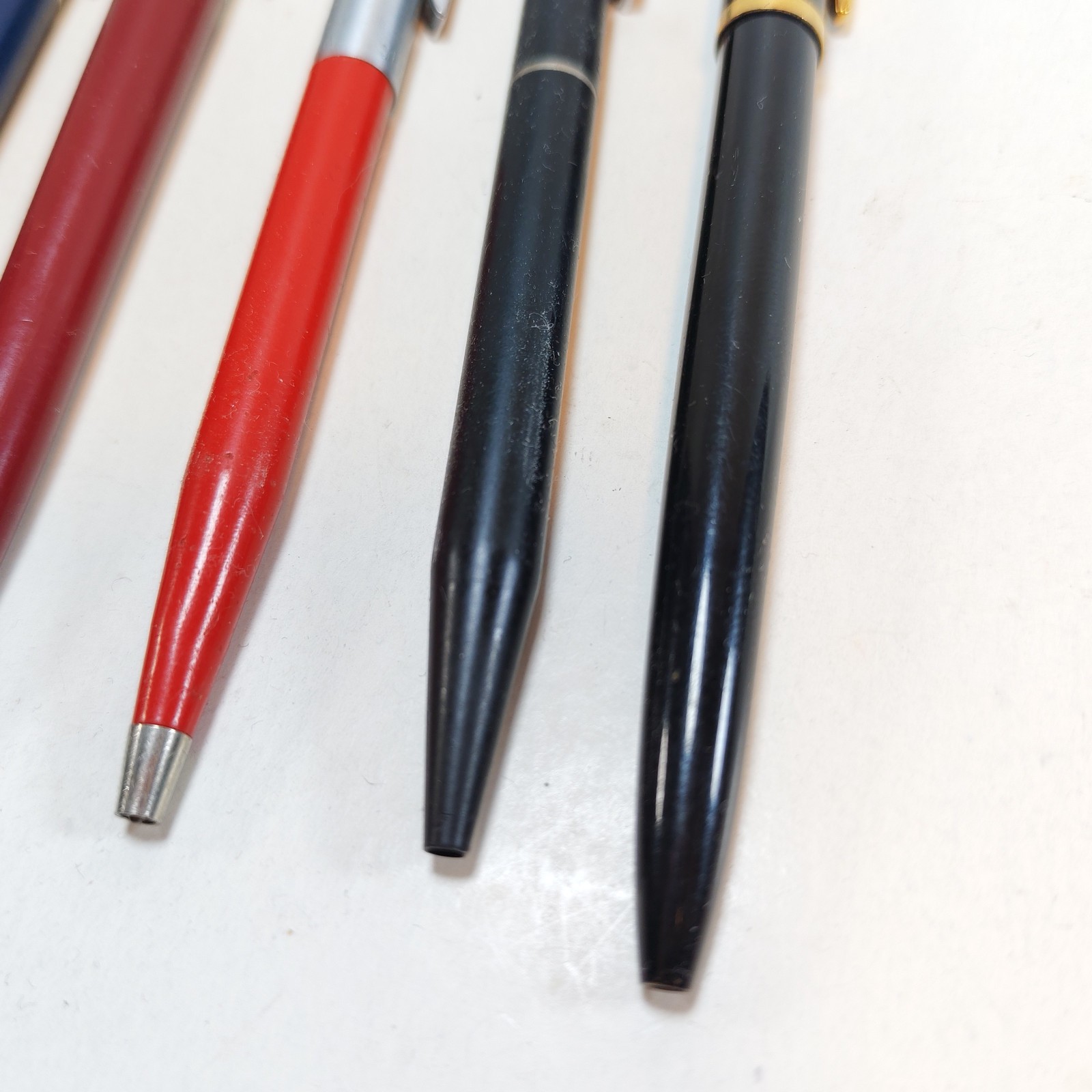 Lot of 7 Vintage Ballpoint pens Parker Jotter Sheaffer Waterman detail photograph