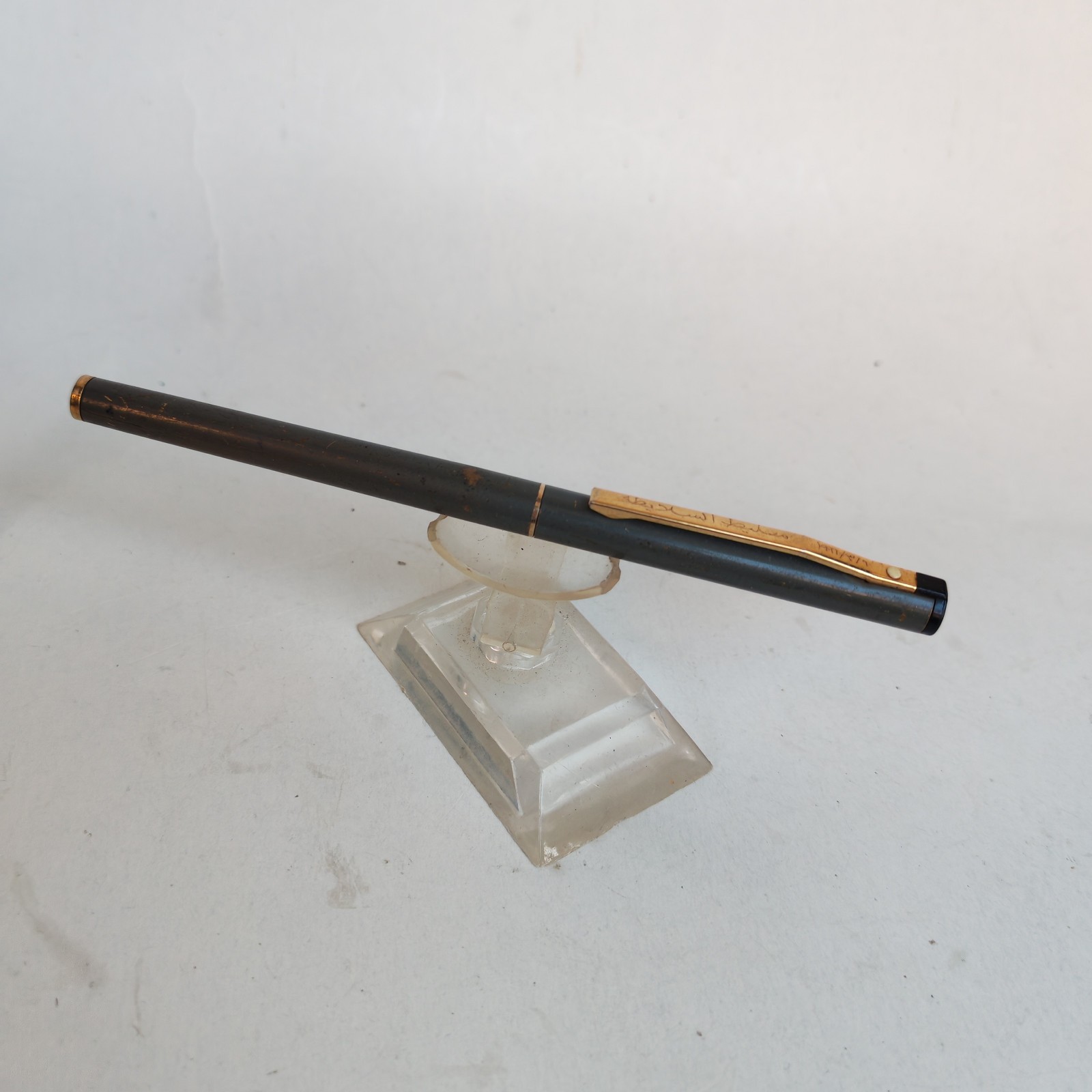 Sheaffer fashion fountain pen grey body with scratches dent nib sold by Sweilems in Amman