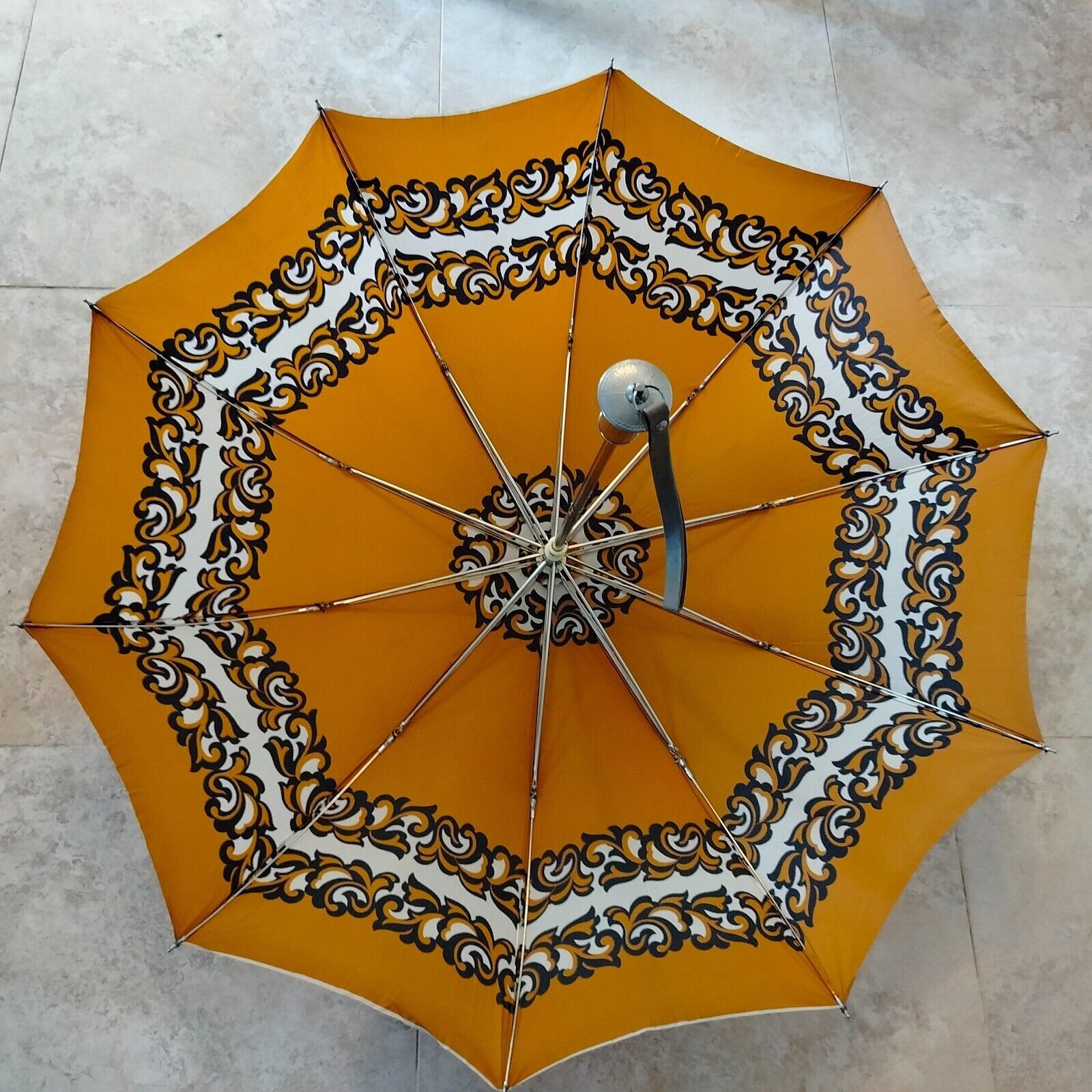 Vintage very rare Piccolo Hand umbrella very beautiful piece detail photograph