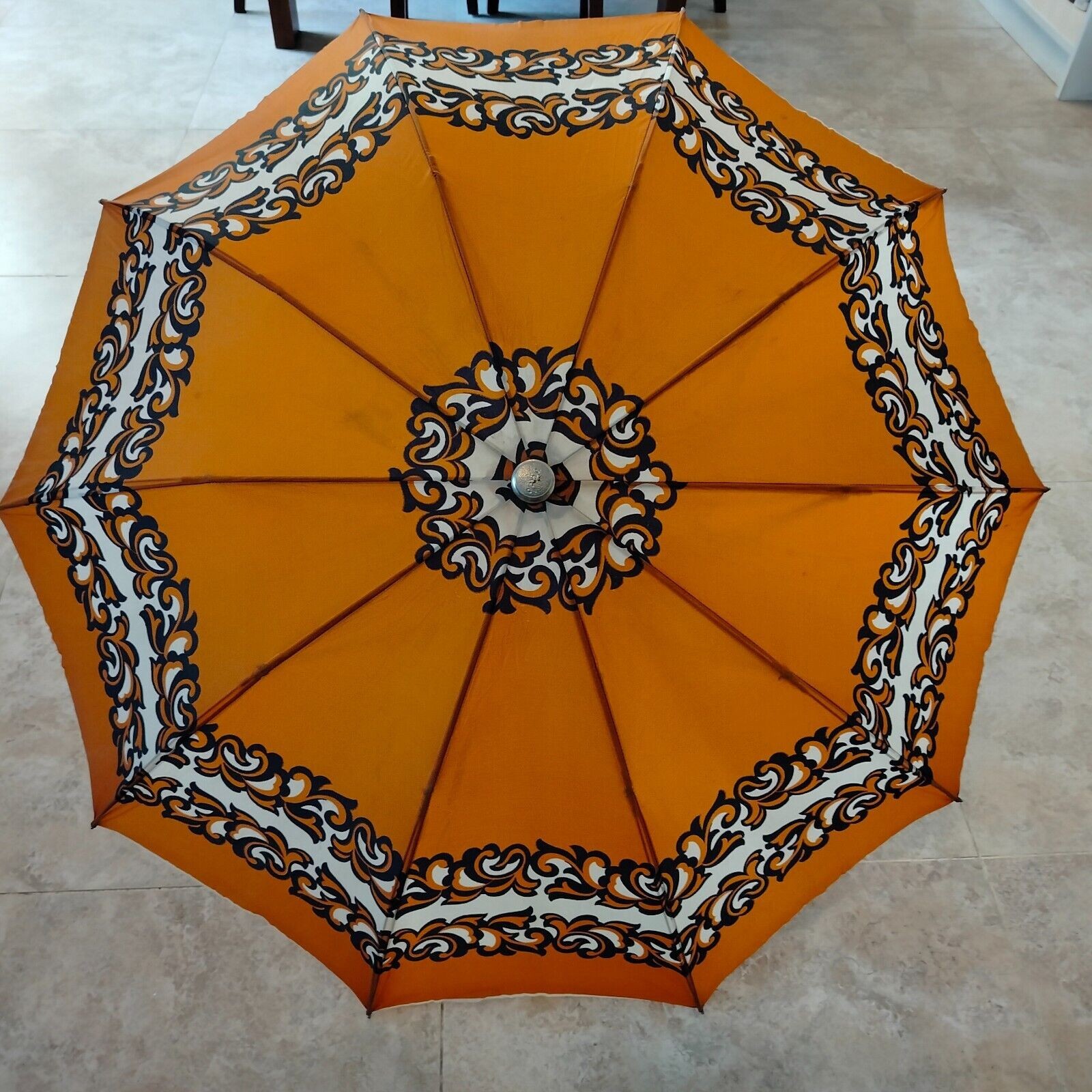 Vintage very rare Piccolo Hand umbrella very beautiful piece detail photograph