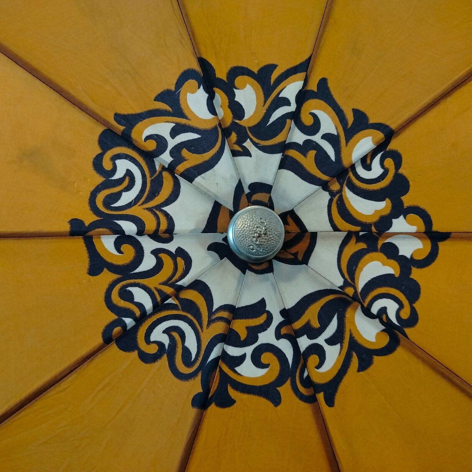 Vintage very rare Piccolo Hand umbrella very beautiful piece detail photograph