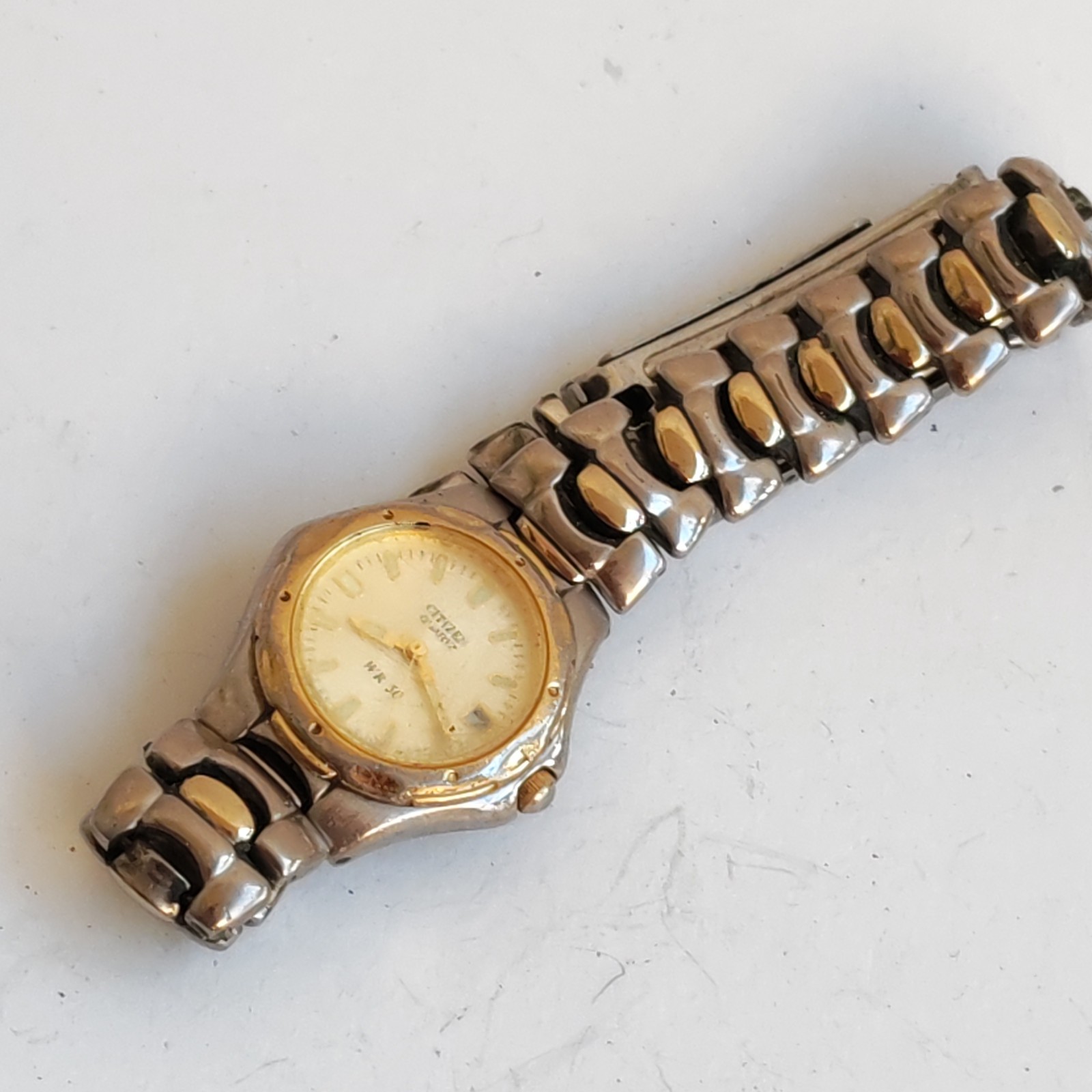 vintage Citizen WR50 quartz for parts detail photograph