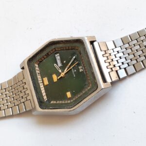 vintage Seiko 5 automatic watch hexagonal case for parts no crystal sold by Sweilems in Amman