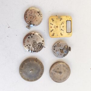 Lot of 6 Vintage Mechanical Watch Movements - Not Working - For Parts -Lot#11682