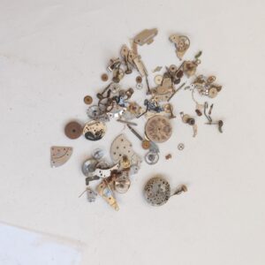 Lot of Vintage Mechanical Watch Parts - Not Working - For Parts -Lot#11690